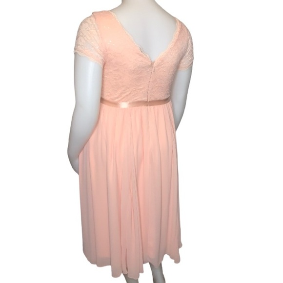 TORRID V Neck Sequence Lace Lined Midi Dress - Picture 4 of 13